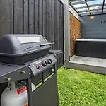 Studio Unit With Spa Bath